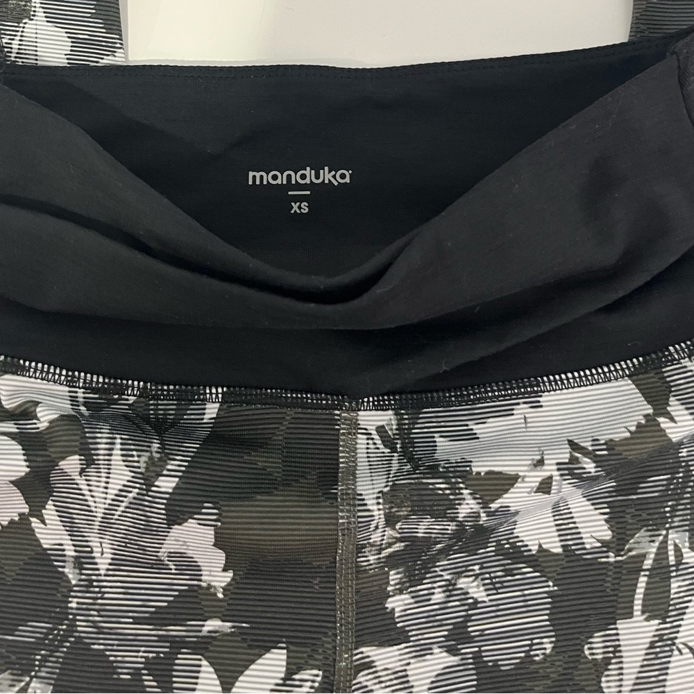 Manduka Floral Leggings Womens XS - Picture 8 of 8